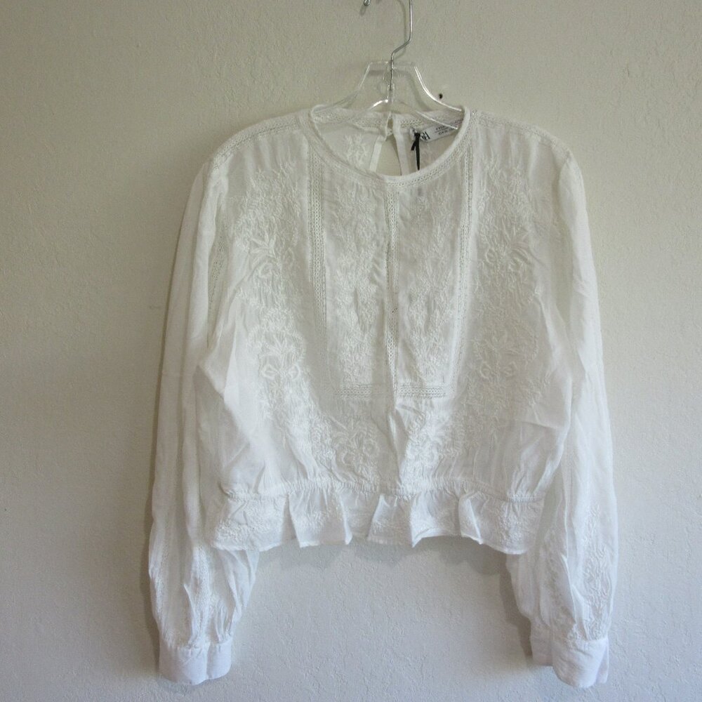 ZARA White Embroidered Floral Pattern XL Long Sleeve Lace Crop Top NWT